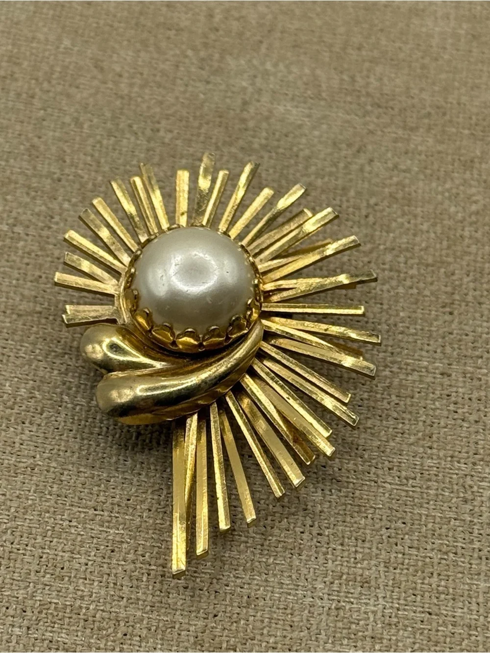EmJ Gold-Tone Pearl Sunburst Brooch